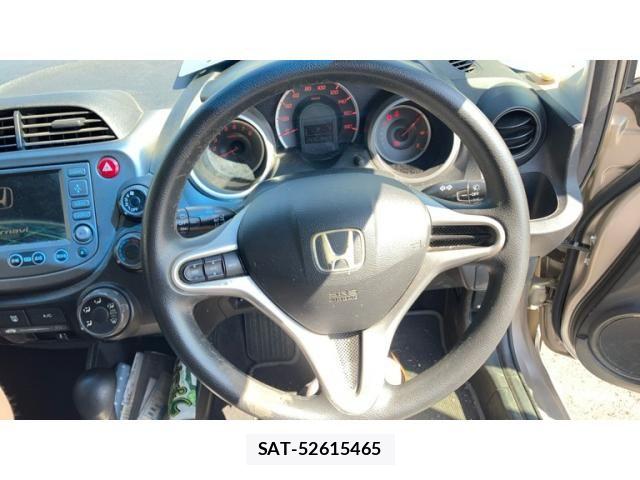 Honda FIT 2010-04 8412436-9