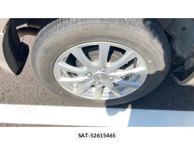Honda FIT 2010-04 8412436-2