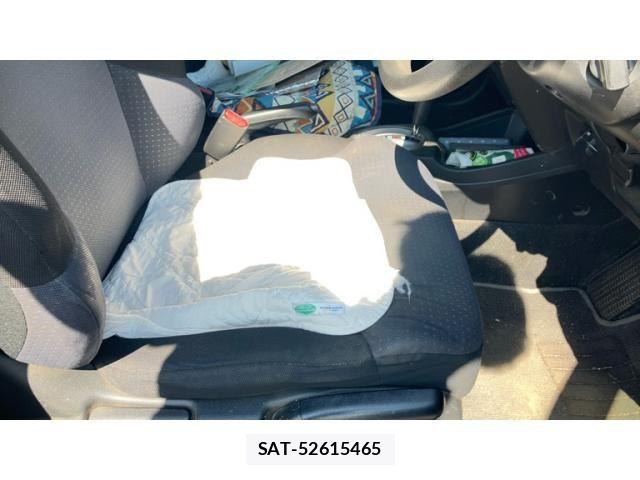 Honda FIT 2010-04 8412436-6