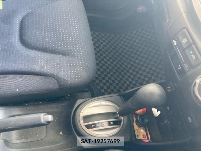 Honda FIT 2008-08 8412411-16