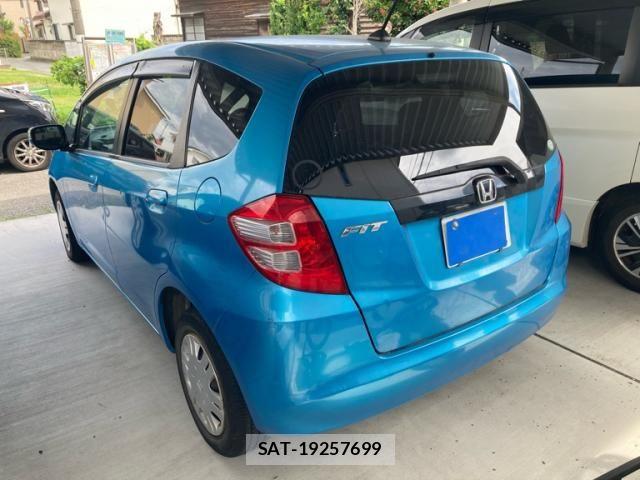 Honda FIT 2008-08 8412411-1