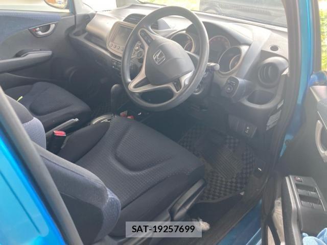 Honda FIT 2008-08 8412411-8