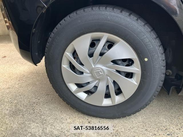 Honda FIT 2013-12 8412397-5