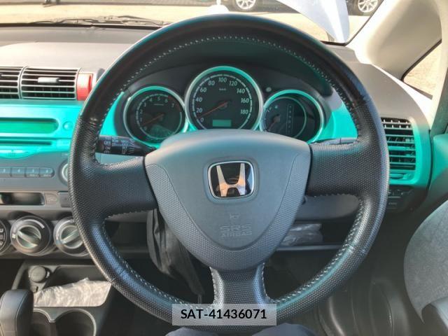 Honda FIT 2002-06 8412414-14