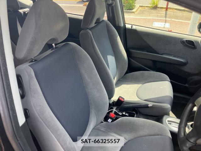 Honda FIT 2007-09 8412432-12