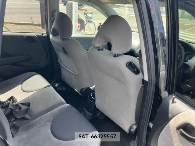 Honda FIT 2007-09 8412432-13