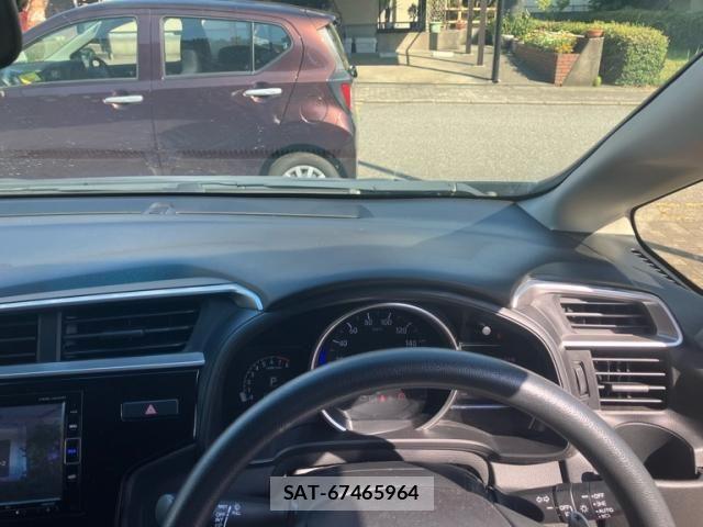 Honda FIT 2019-08 8412386-12