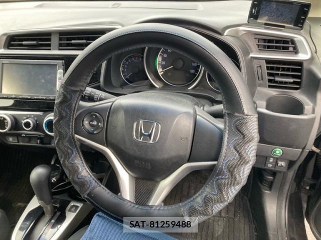 Honda FIT 2013-09 8412435-13