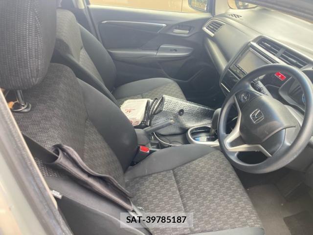 Honda FIT 2015-08 8438116-11