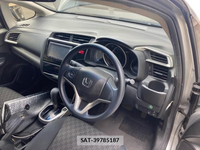 Honda FIT 2015-08 8438116-12