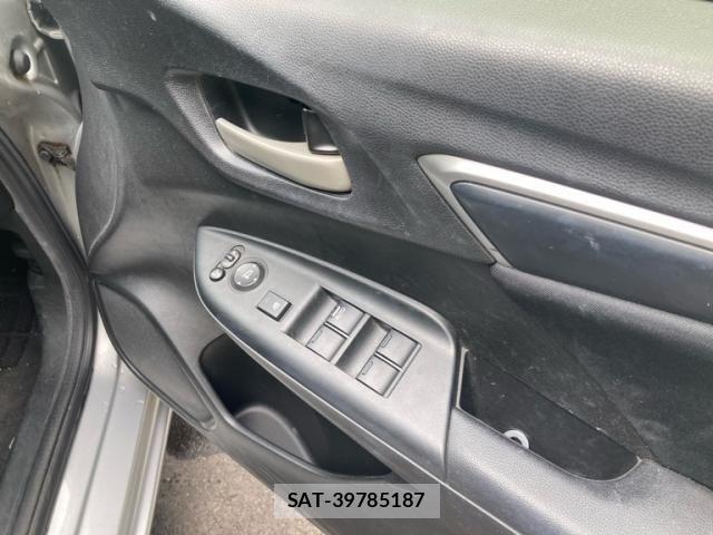 Honda FIT 2015-08 8438116-13