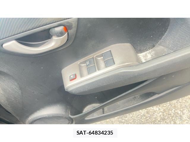 Honda FIT 2009-07 8438119-13