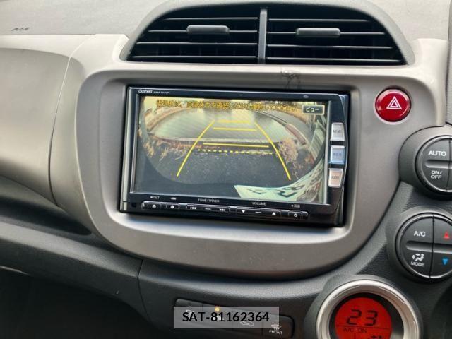 Honda FIT 2013-05 8438122-18