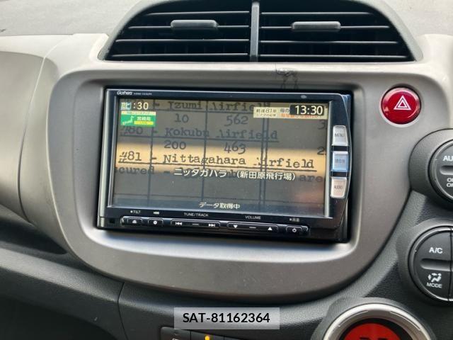 Honda FIT 2013-05 8438122-19