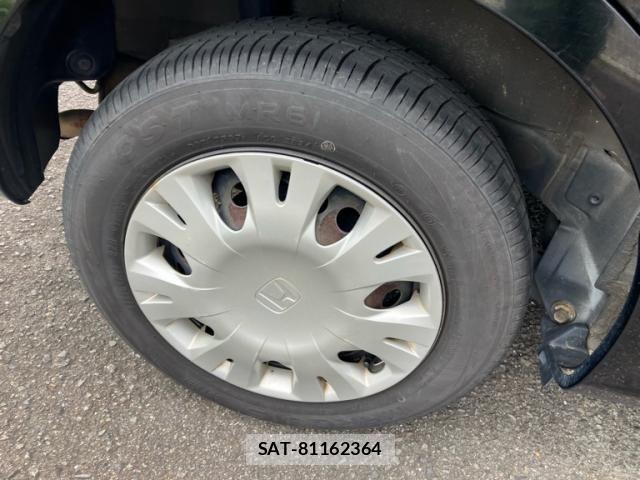 Honda FIT 2013-05 8438122-4
