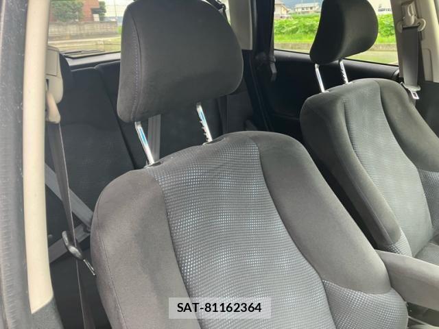 Honda FIT 2013-05 8438122-8