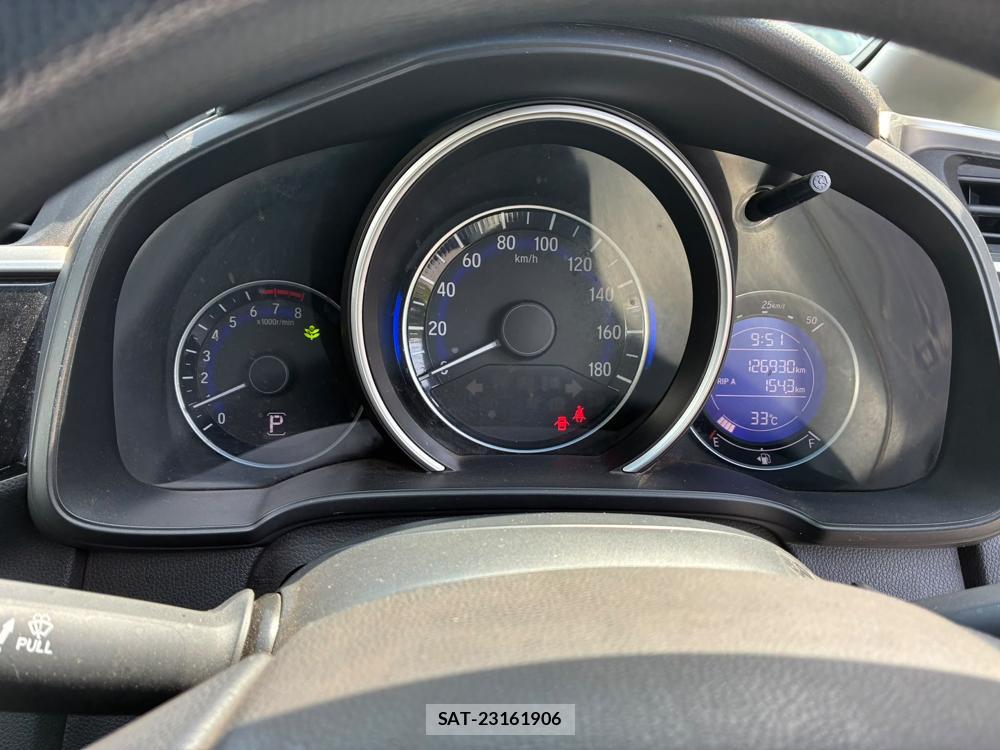 Honda FIT 2014-03 8234146-15