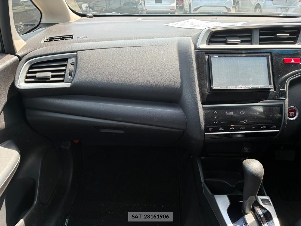Honda FIT 2014-03 8234146-16