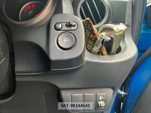 Honda FIT 2009-08 8438117-18