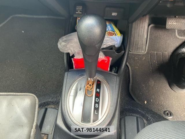 Honda FIT 2009-08 8438117-19