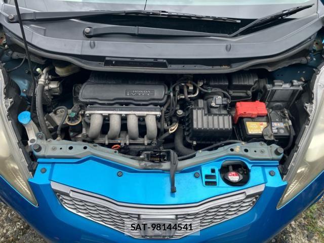 Honda FIT 2009-08 8438117-23