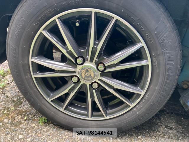 Honda FIT 2009-08 8438117-8