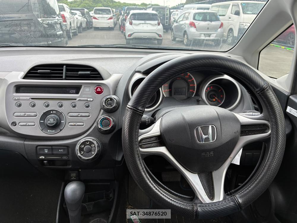 Honda FIT 2010/09 8173295-13