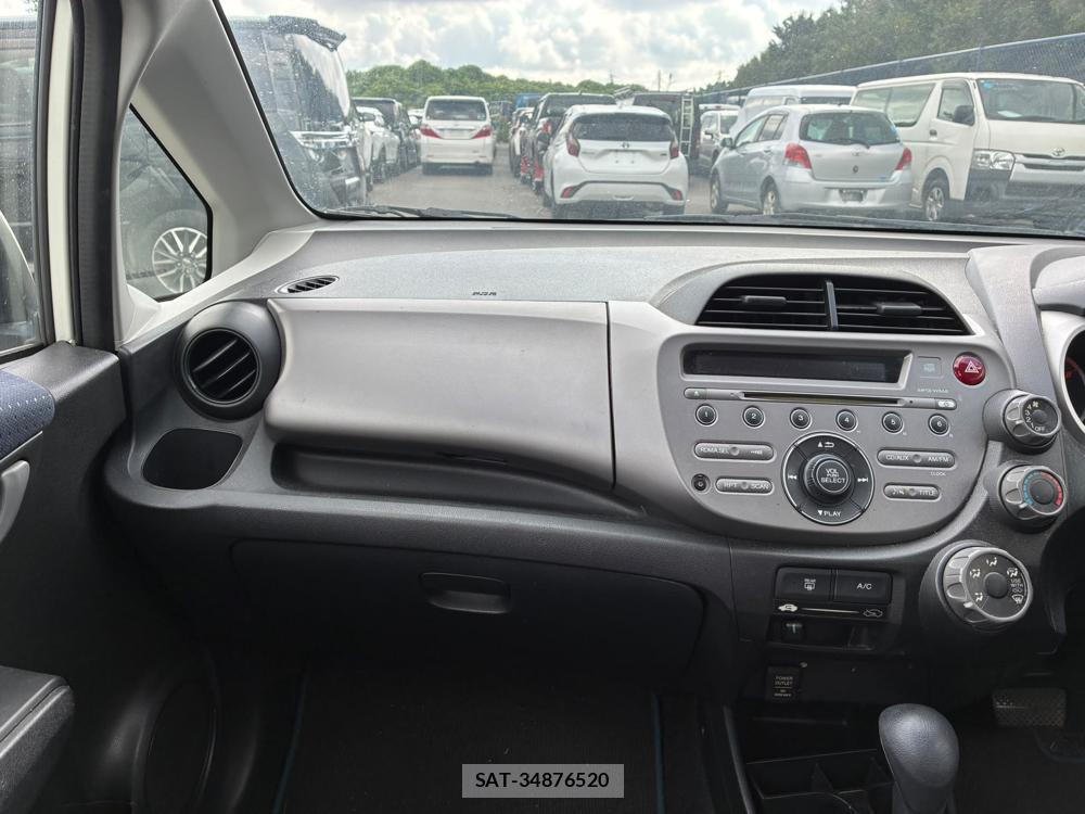Honda FIT 2010/09 8173295-16