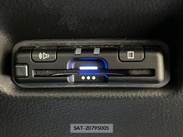 Honda FIT 2025-10 8438115-4