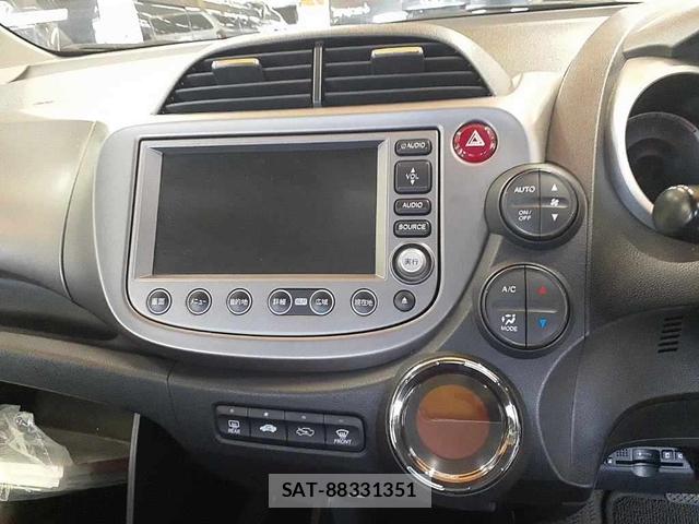 Honda FIT 2011-09 8448108-11