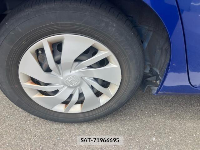 Honda FIT 2015-05 8457468-3