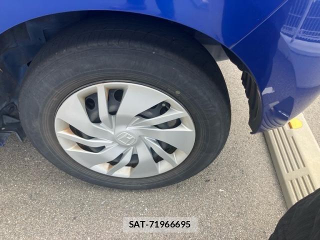 Honda FIT 2015-05 8457468-5