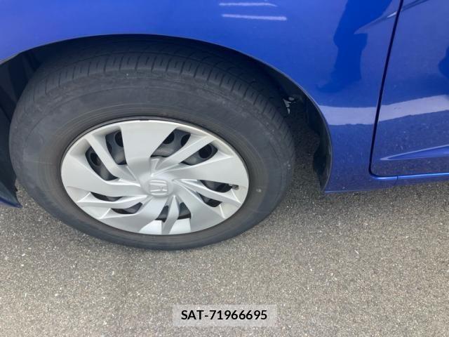 Honda FIT 2015-05 8457468-6