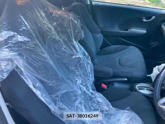 Honda FIT 2010-05 8457470-9