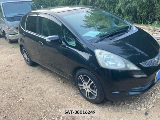 Honda FIT 2010-05 8457470-1