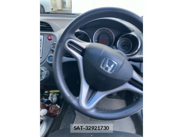 Honda FIT 2013-02 8485405-16