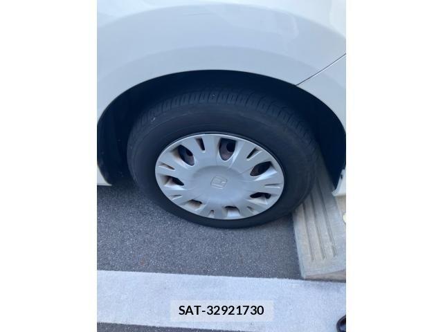 Honda FIT 2013-02 8485405-19