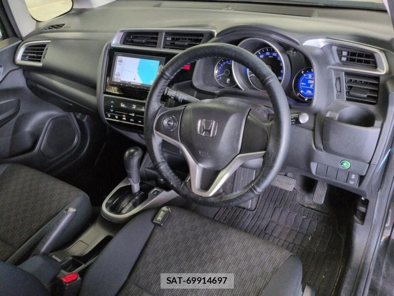 Honda FIT 2013-12 8365916-4