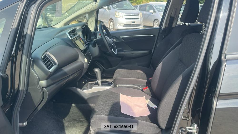 Honda FIT 2015-06 8448107-10