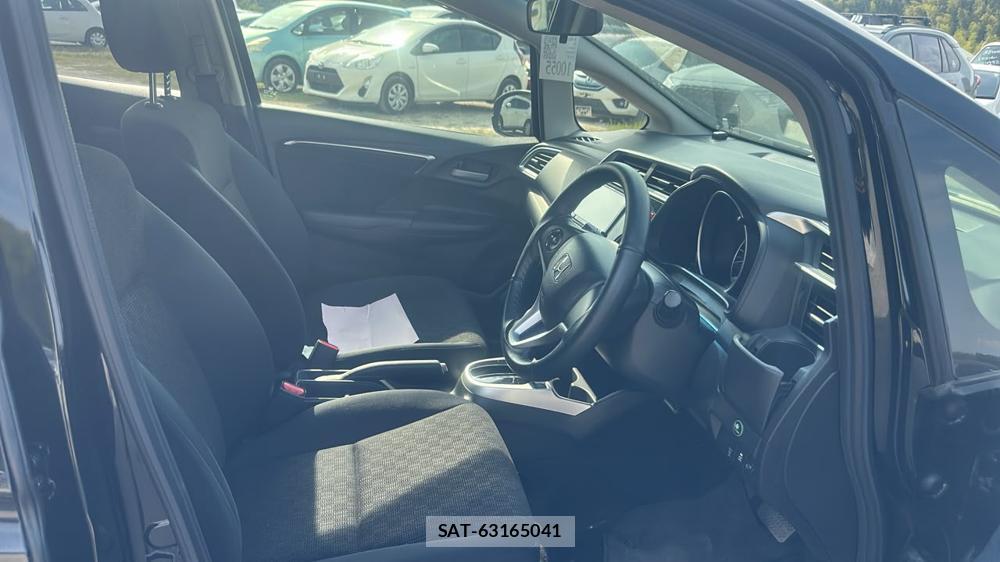 Honda FIT 2015-06 8448107-11