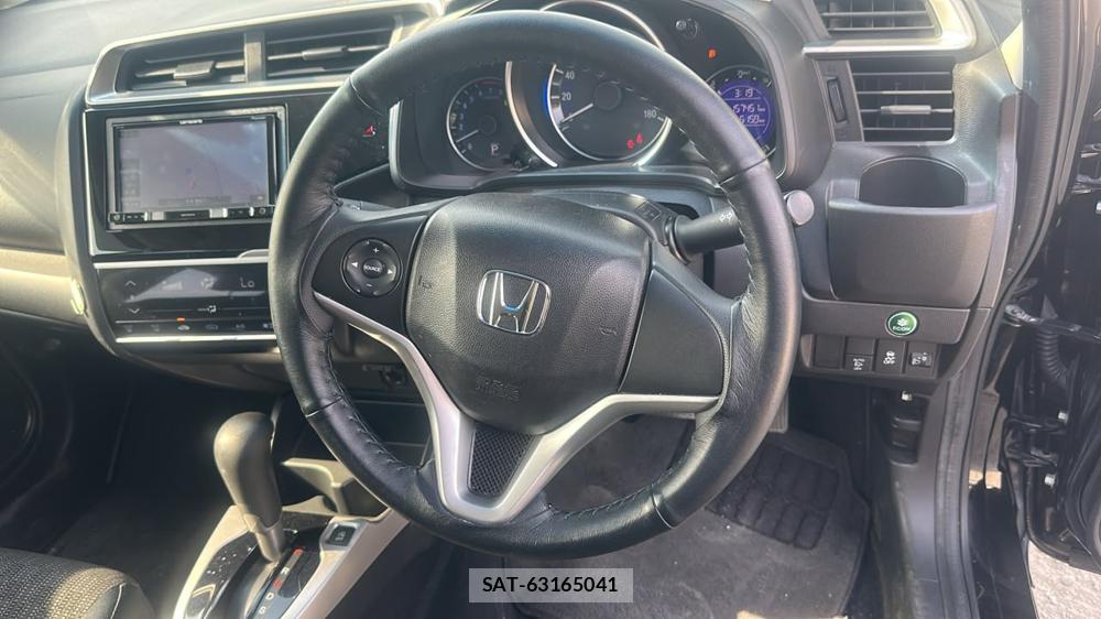 Honda FIT 2015-06 8448107-14