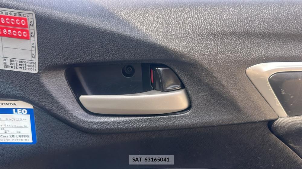 Honda FIT 2015-06 8448107-19