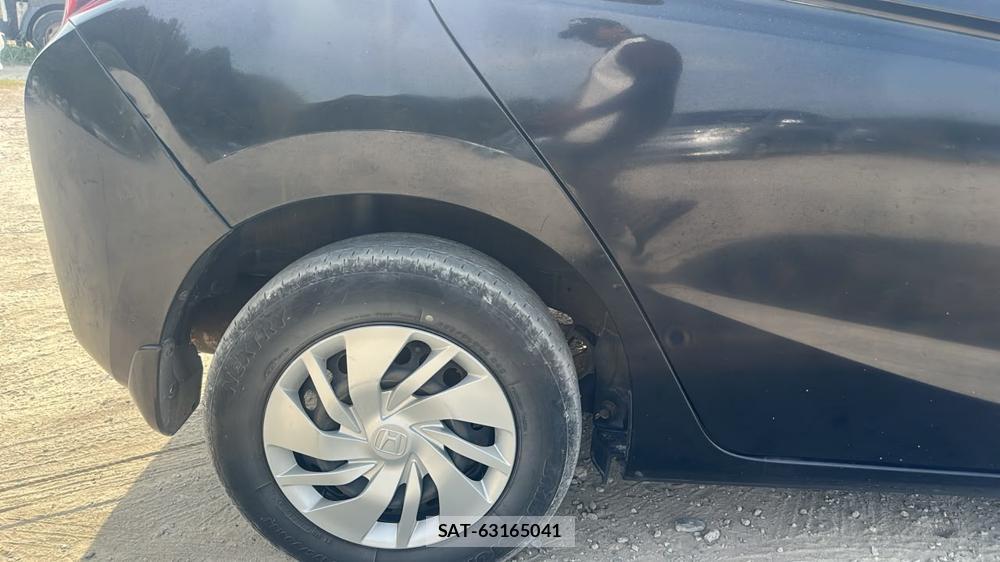 Honda FIT 2015-06 8448107-25