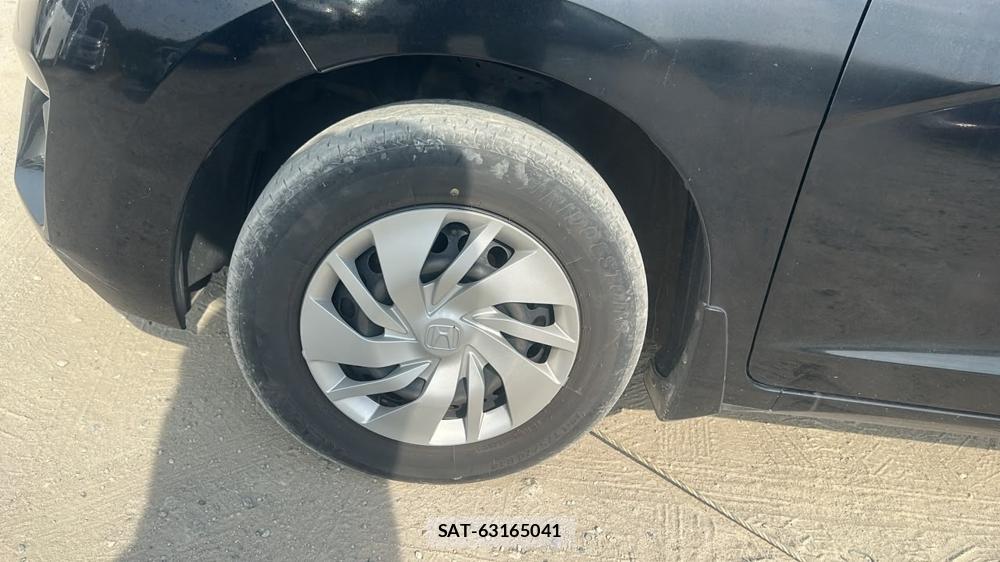 Honda FIT 2015-06 8448107-27