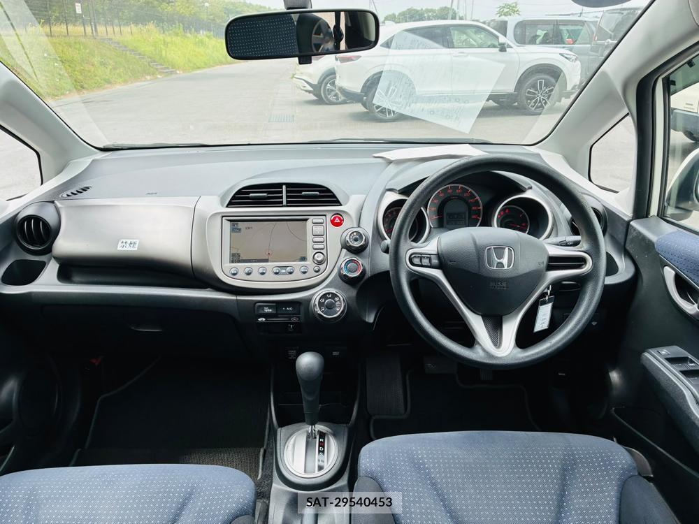 Honda FIT 2008-04 8363896-12