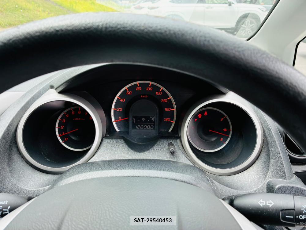 Honda FIT 2008-04 8363896-15