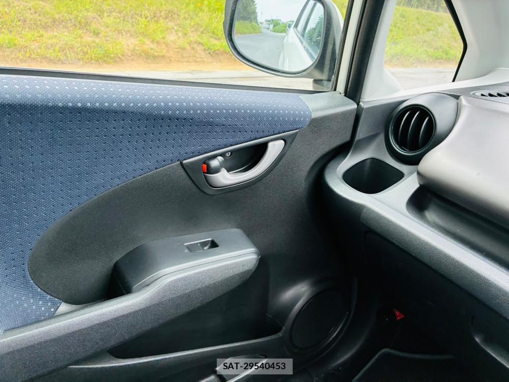 Honda FIT 2008-04 8363896-24