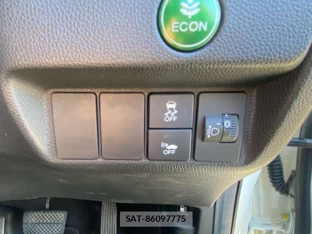 Honda FIT 2013-11 8524867-9