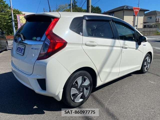 Honda FIT 2013-11 8524867-16