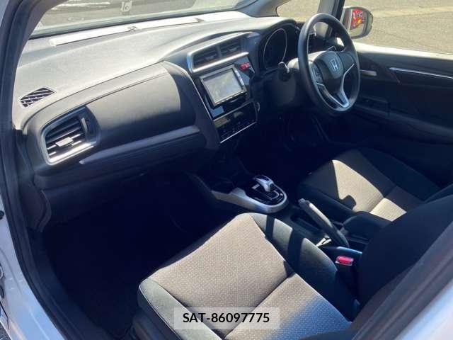 Honda FIT 2013-11 8524867-6